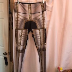 Armour leggings from Lorica